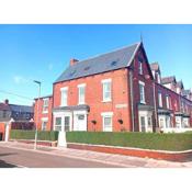 Angel Apartments 1-5 year+ long corporate let available 5 bed house