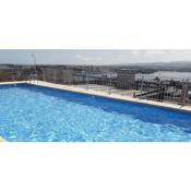 Apartamento con piscina en azotea centro RIBADEO