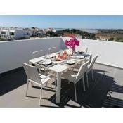 Apartment 2 bedrooms , centre of Alvor, open view and private parking