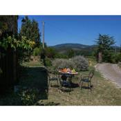 Apartment in a rustic house in the Tuscan hills 20 minutes from the sea