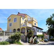 Apartments and rooms with parking space Lopar, Rab - 19238