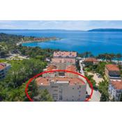 Apartments by the sea Makarska - 19134