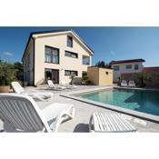 Apartments in Kras 24 with Pool