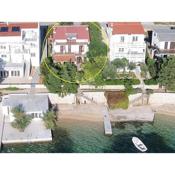 Apartments Ljubo - 15m from the sea