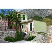 Apartments with a parking space Igrane, Makarska - 6796