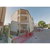 Apartments with a parking space Makarska - 18030