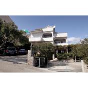 Apartments with a parking space Mavarstica, Ciovo - 11563