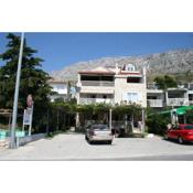 Apartments with a parking space Stanici, Omis - 2819