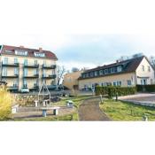 Appartement in Rheinsberg mit Garten und Grill und Seeblick