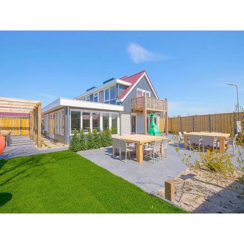 Attractive holiday home in Callantsoog with fenced garden