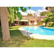 Authentic holiday villa in Sant Pol de Mar just 250 meters from the beach