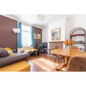 Authentic London - Four Bedroom Victorian house
