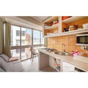 Awesome apartment in Benidorm with WiFi and 2 Bedrooms