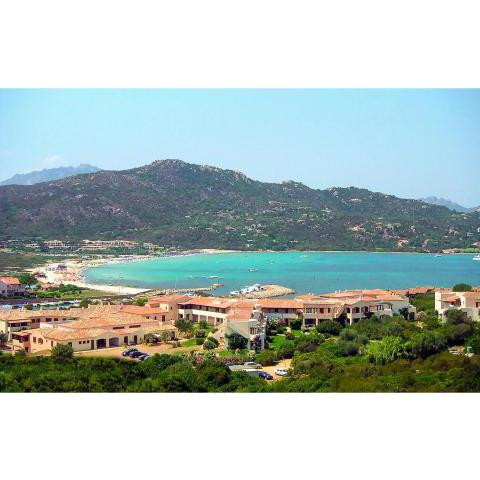 Awesome apartment in Golfo Aranci with 2 Bedrooms