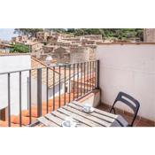 Awesome apartment in Tossa de Mar, Girona with 3 Bedrooms and WiFi