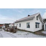 Awesome home in Grebbestad with 4 Bedrooms and WiFi