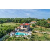 Awesome home in Pula with Outdoor swimming pool, WiFi and Private swimming pool