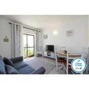 B92 - Akisol-White 2 Bed Apartment in Burgau