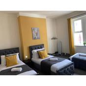 Balfour - Beautiful refurbished spacious 3 bedroom Gateshead flat