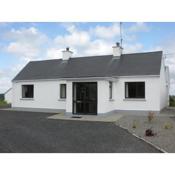 Beautiful 3-Bed House in Knock