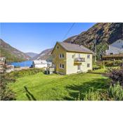 Beautiful apartment in rdalstangen with WiFi and 2 Bedrooms