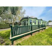 Beautiful Caravan With Decking Overlooking Pond At Southview Park Ref 33104s