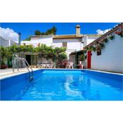 Beautiful home in Campos Nubes-Priego with Outdoor swimming pool and 5 Bedrooms