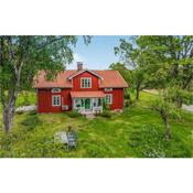 Beautiful home in Lngserud with 4 Bedrooms and WiFi