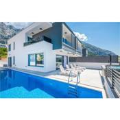 Beautiful home in Makarska with 3 Bedrooms, Jacuzzi and WiFi
