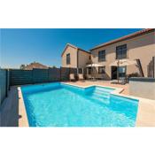 Beautiful home in Nin with Outdoor swimming pool, WiFi and 2 Bedrooms