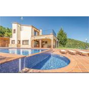 Beautiful home in Sant Miquel dAro with 4 Bedrooms, WiFi and Outdoor swimming pool
