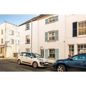 Beautiful little Townhouse situated in Brighton's Regency Conservation Area