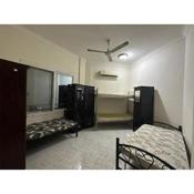 Bed Space for Female single and bunk bed Al Sayed Builidng - Sharaf DG Exit 4 Flat 301