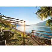 Boho Lake House - Private Beach 600m from the property - Free Parking - Home Cinema Room