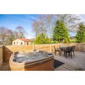 Breckland House with Hot Tub