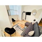Bright and Spacious 2 bed apt - sleeps up to 6
