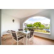Bright Apartment with Pool Views - BA811