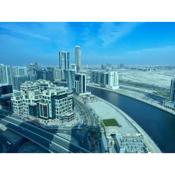 Canal View, Luxurious Studio In Downtown Dubai
