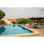 Casa Mas Montanas vakantiehuis met zwembad Max 10 pers Vlakbij Valencia