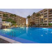 Castle Harbour 14 - Two Bed privately owned accommodation in Los Cristianos