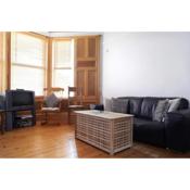 Central and Spacious 2 Bedroom Flat With Garden