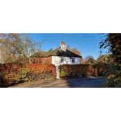 Charming 3 Bed Cottage with Beautiful Rural Views