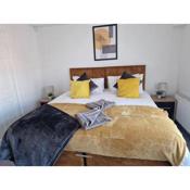 Charming 3-Bedroom Oasis in the Heart of Leeds
