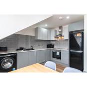 Charnwood Flat 6 - Prime 3BR Derby City Centre Home