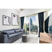 Chic Apartment with Burj Khalifa view