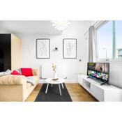 City Centre Apartment - Parkside Terrace - King Size Bed - Parking - TOP RATED