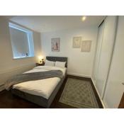Comfortable 1 BR Flat in Sutton