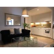 Cool & Central 2 bedroom in heart of Eaux-vives