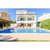 CoolHouses Algarve Lagos, contemporary stylish 4 bed villa, private pool, golf course view, The White House