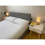 Cosy studio flat for students or workers.